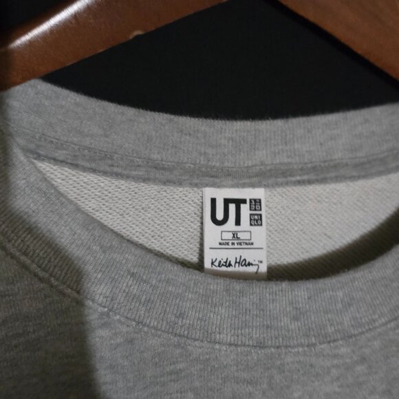UT Uniqlo Keith Haring - 1st Major Exhibition 1982 NYC Sweatshirt - Gray - Sz XL - Picture 4 of 6